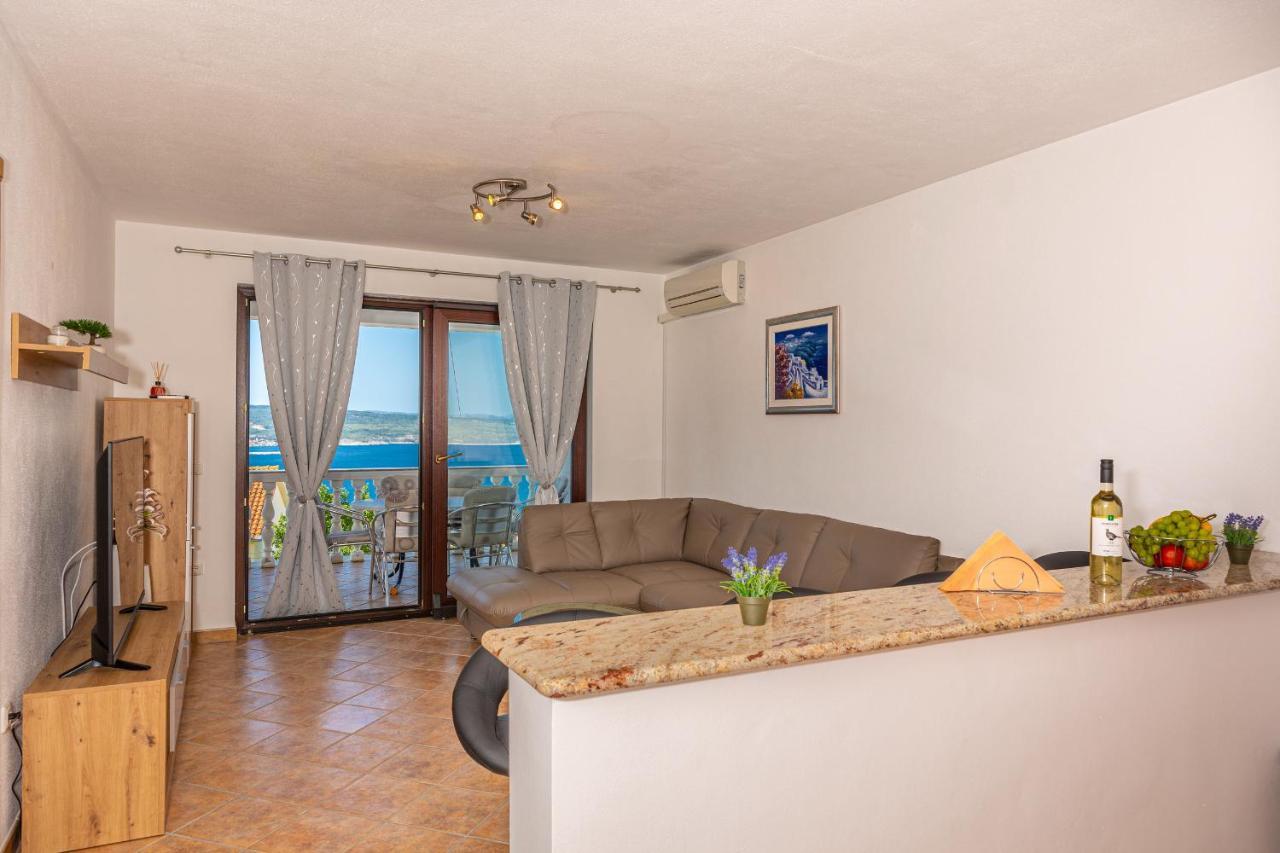 Apartments Lacic 2 Crikvenica Buitenkant foto