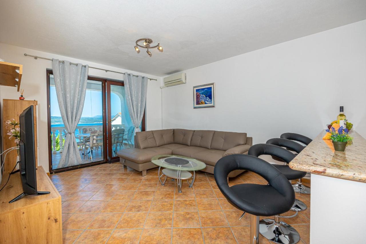 Apartments Lacic 2 Crikvenica Buitenkant foto